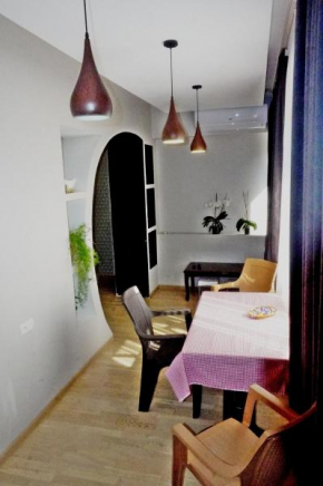 Daily Rent, Zugdidi